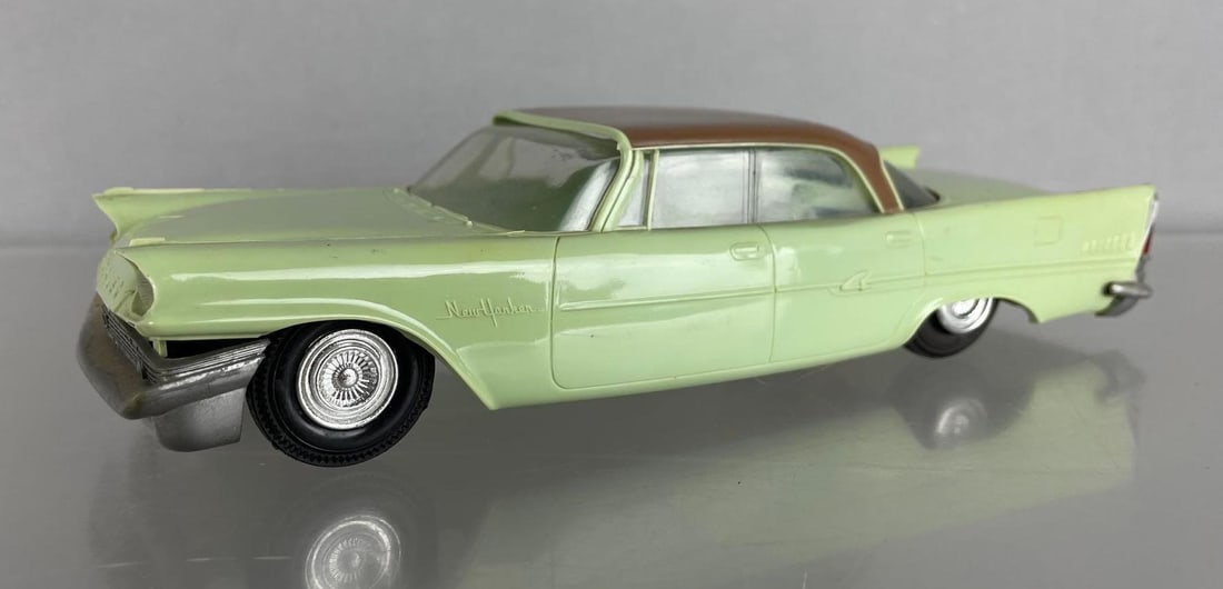 Jo-Han 1958 Chrysler New Yorker 4 Door Dealership Promo Car (1 of 7)