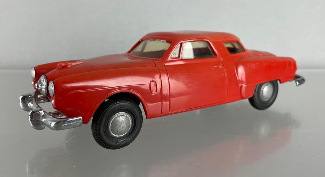 1950 Studebaker Champion Starlight Coupe Wind-Up Dealership Promo Car (1 of 7)