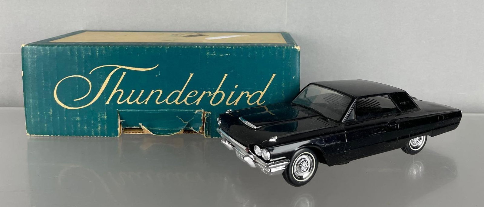 Philco 1964 Ford Thunderbird Dealership Promo Radio Car (1 of 7)