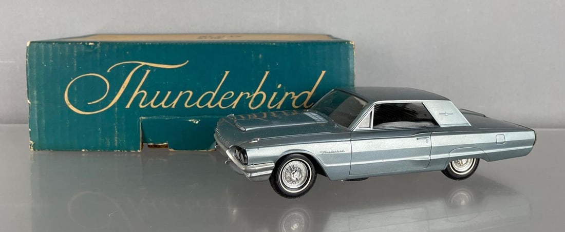Philco 1964 Ford Thunderbird Dealership Promo Radio Car: Silver blue, untested, scuffs, original packaging