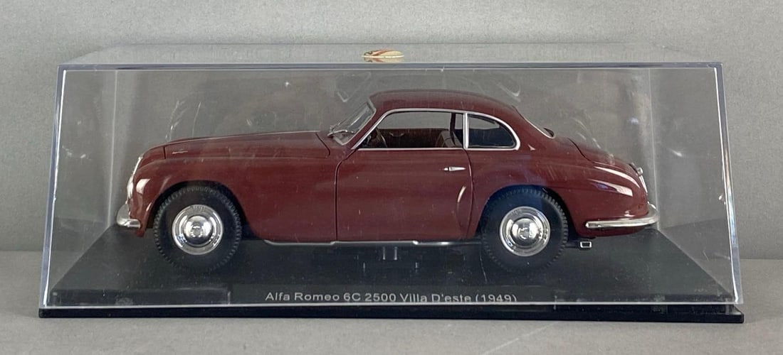 Auto Vintage 1949 Alfa Romeo 6c Villa Deste: 1/24 scale, die-cast, in original display case