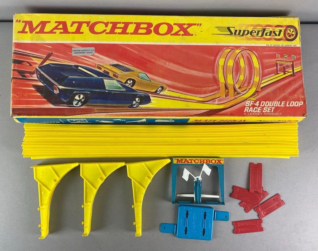 Vintage Matchbox Superfast SF-4 Double Loop Race Set: Incomplete set, missing car, box measures 9 inches H x 24 inches W x 3 inches D