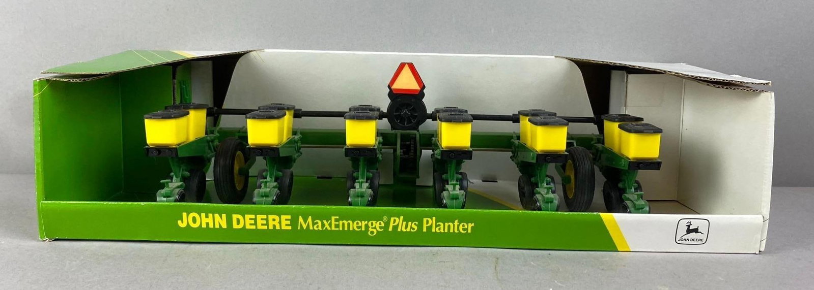 1993 ERTL John Deere MaxEmerge Plus Planter 1/16 Scale Die-Cast Vehicle: Like new in original packaging