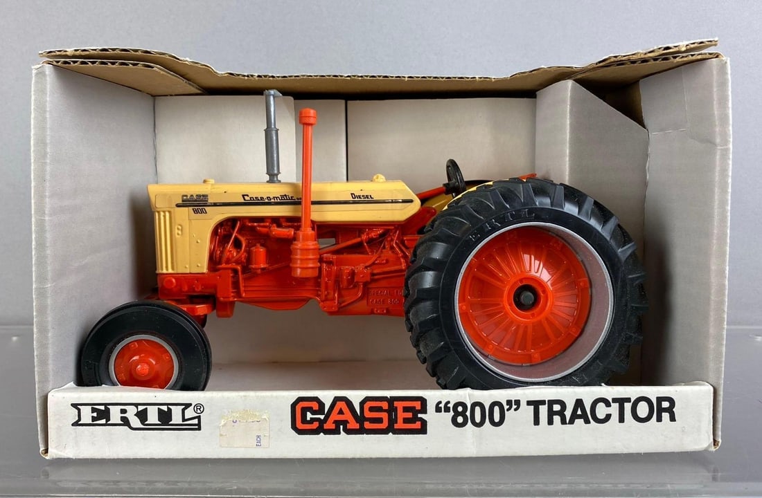 1991 ERTL Case 800 Tractor 1/16 Scale Die-Cast Vehicle: Like new in original packaging.