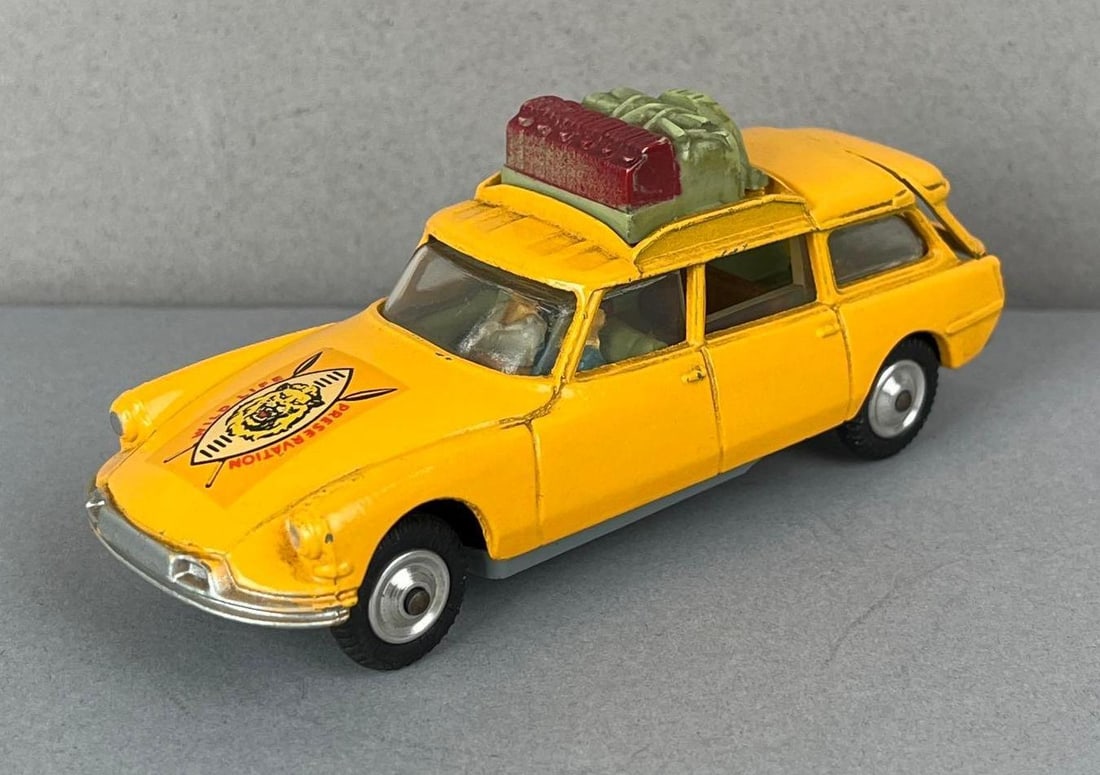 Corgi Citro Safari Die-Cast Vehicle: 1/48 scale.
