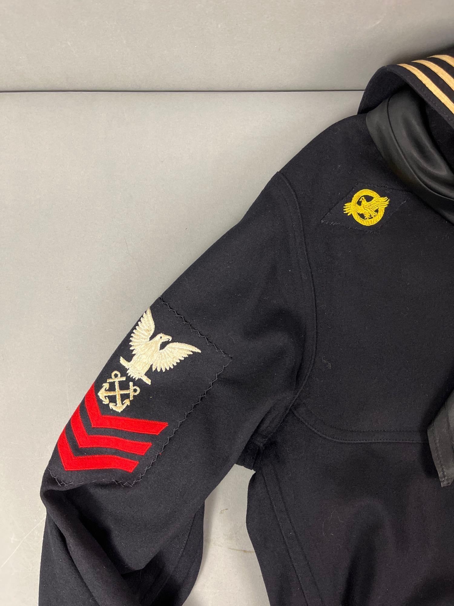 US Navy Uniform - 2