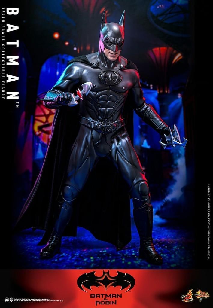 Hot Toys Movie Masterpiece Batman and Robin Batman Collectible Figure: Hot Toys' Movie Masterpiece figure depicts Batman from Batman & Robin. DC 1/6 scale; Original packaging.