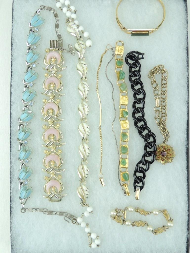 Group of 9 Costume Link Bracelets: Group of 9 Costume Link Bracelets