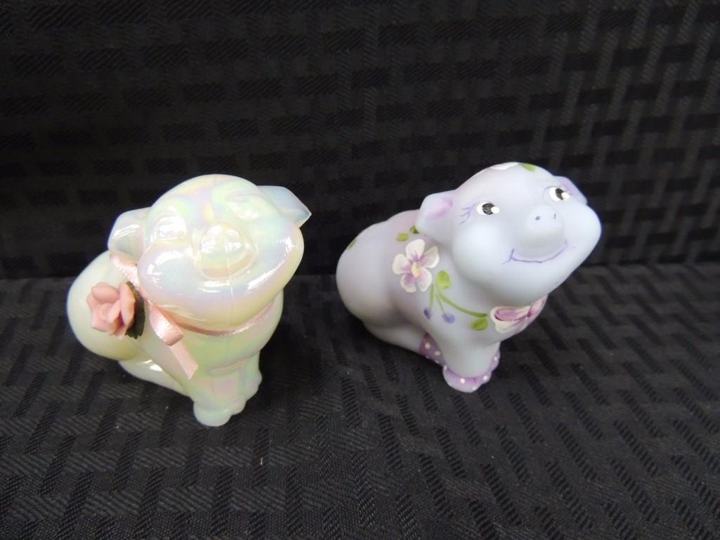 Fenton Signed Hand Painted 2 1/2" Glass Pigs Group of 2 (1 of 2)