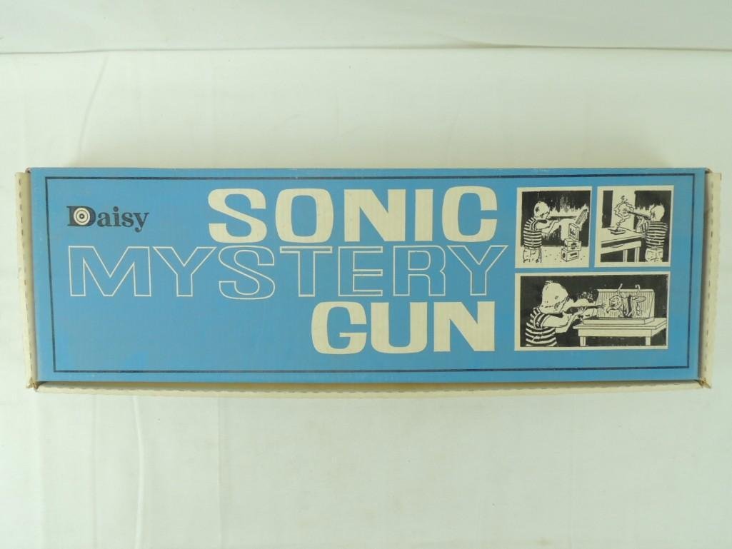 Daisy Sonic Mystery Gun with Original Box and Shooting: In house shipping available for all lots