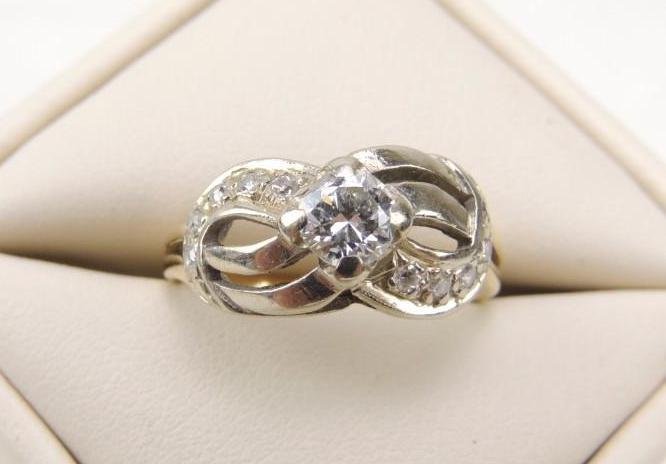14k Vintage Diamond Ring (1 of 3)