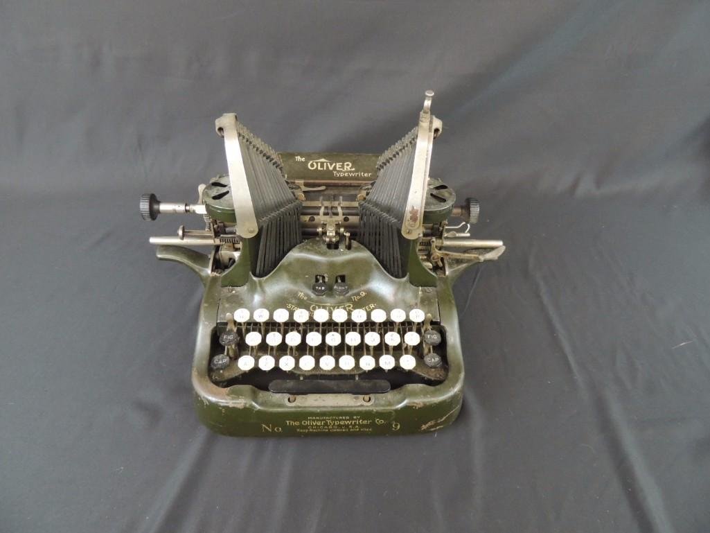 The Oliver Number 9 Standard Visible Typewriter Made in (1 of 7)