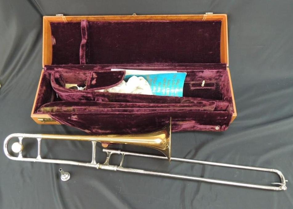 F.E. Olds & Son Super Olds Trombone with Case (1 of 10)