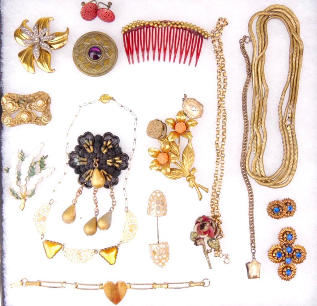 Lot of Vintage Pre 1950s Jewelry (1 of 3)