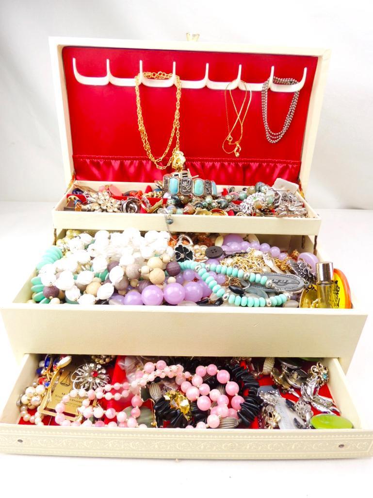 Vintage Costume Jewelry Boxed Lot (1 of 1)