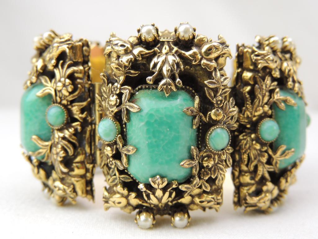 Large Vintage Unsigned Costume Bracelet (1 of 3)