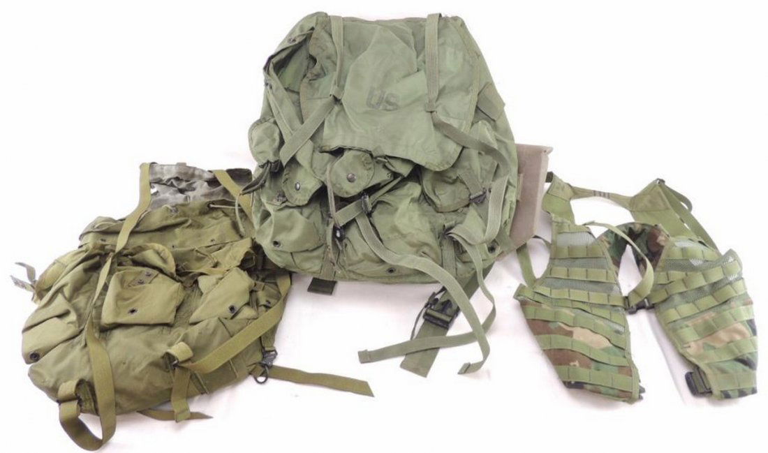 Group of 3 U.S. Military Backpacks and Vest (1 of 4)