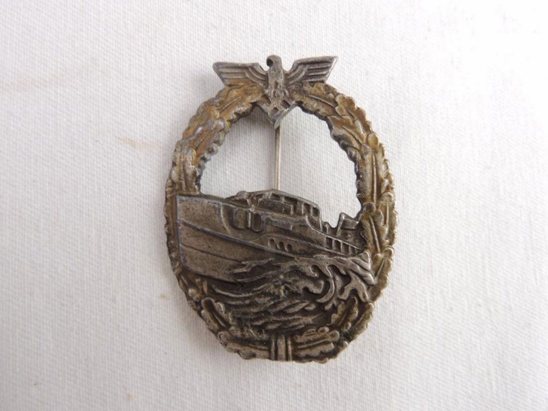WW2 German Kriegsmarine E Boat War Badge (1 of 2)