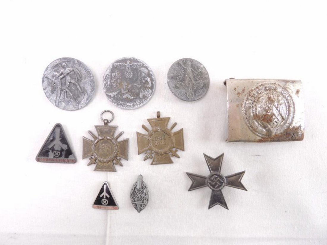 Group of 10 WW2 German Tinnies, Medals, and Belt Buckle (1 of 1)