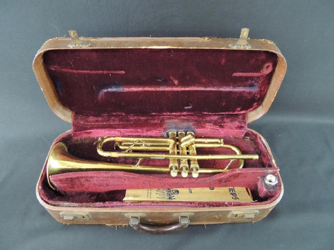 Pan American Antique Trumpet with Case (1 of 3)