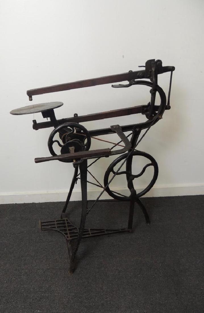 Antique Cast Iron Scroll Saw (1 of 2)