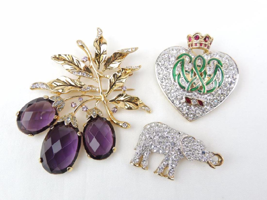 lot of 3 Carolee brooches (1 of 2)