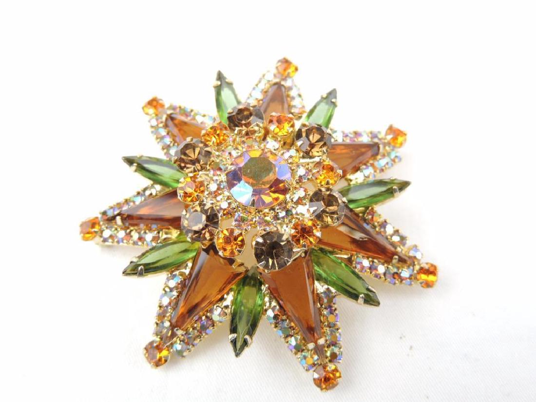large vintage rhinestone star pin (1 of 2)