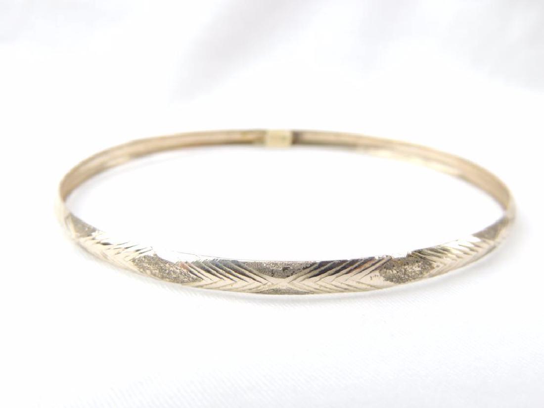 10k yellow gold bangle bracelet (1 of 8)