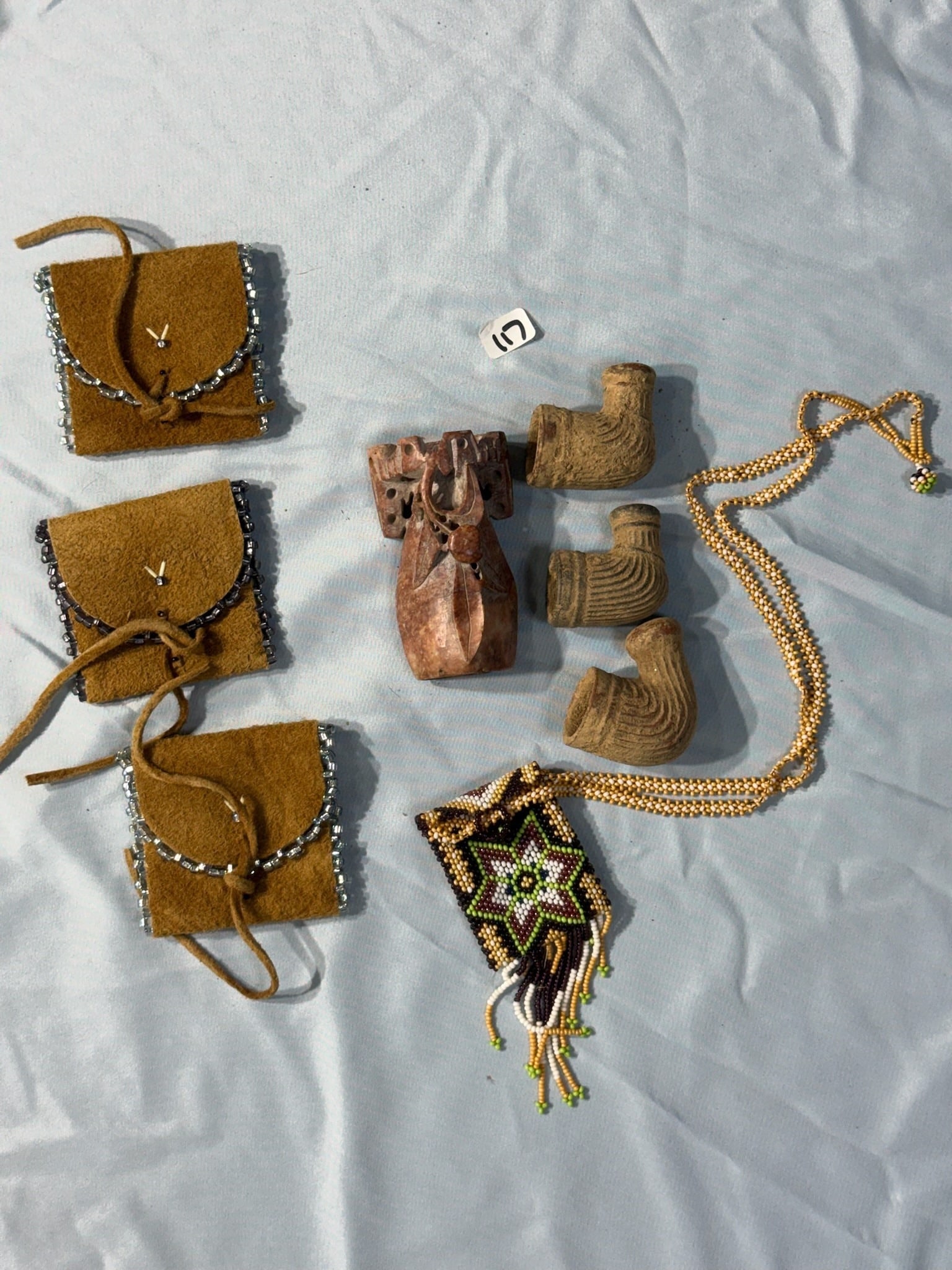 Pipes purses Figurines (1 of 1)