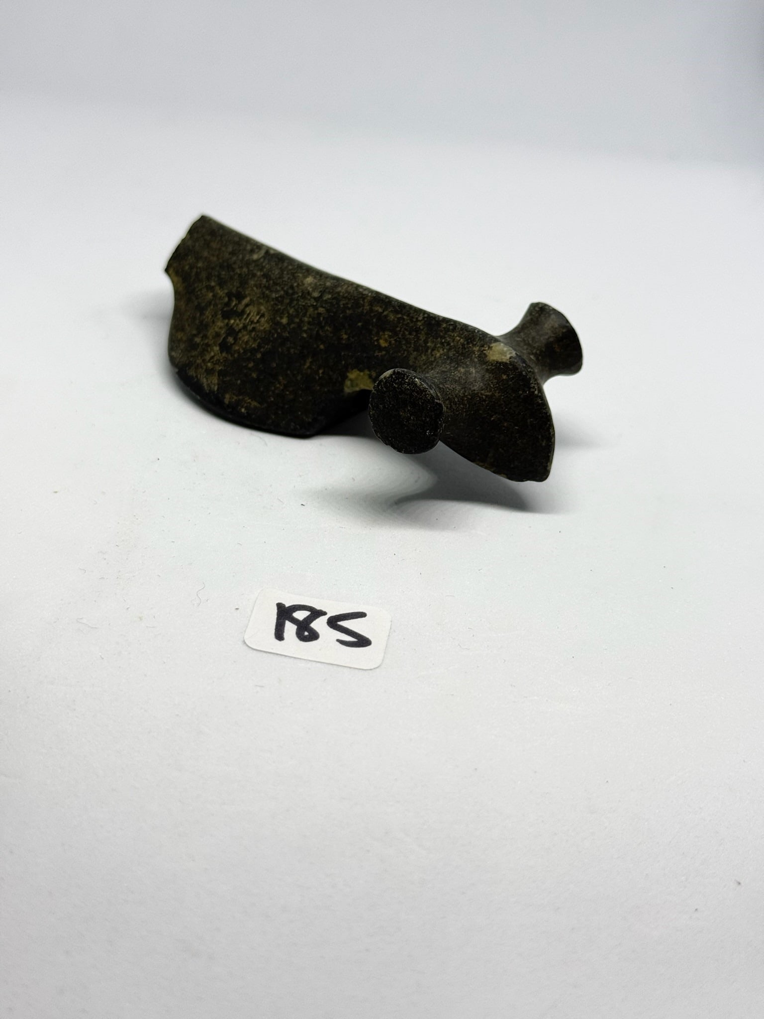 Hardstone Popeye Bird: 3 1/4 in. Hardstone Popeye Bird - broken tail - Indiana.
