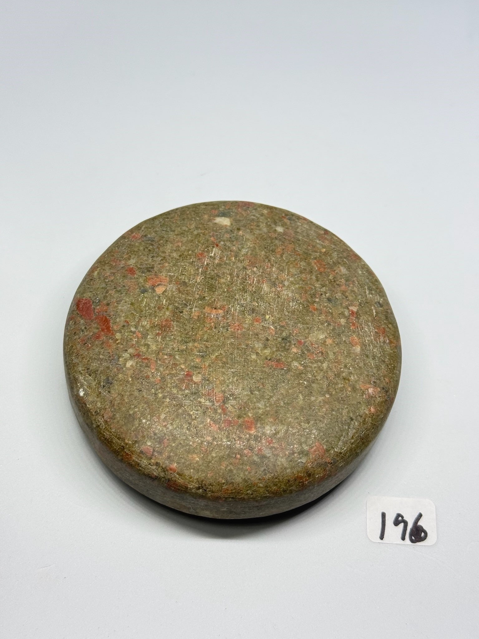 Cohvey Granite Discoidal: 4 in. Cohvey Discoidal - Granite - Hancock County Ohio - Ex Diller.