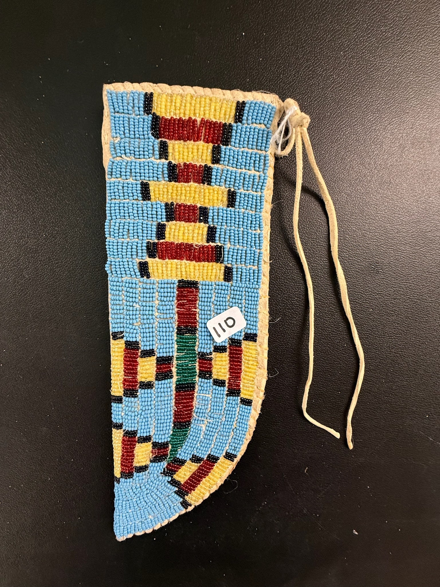 Native "Indian" Sheath: Beaded Blackfeet Indian Sheath - 9 1/2 by 3 1/2" - Excellent Condition