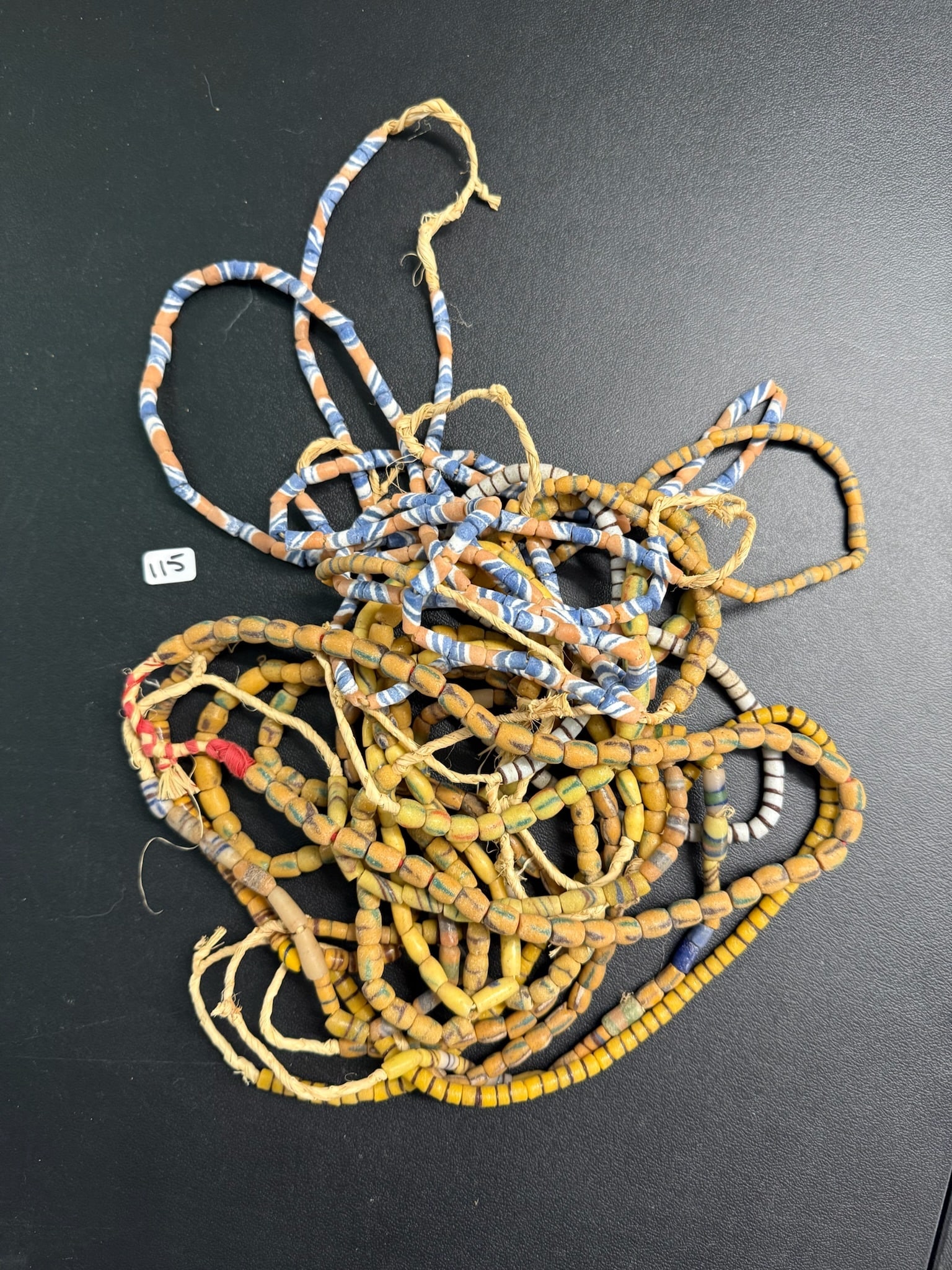 Sand Beads: 25 Sand Beads