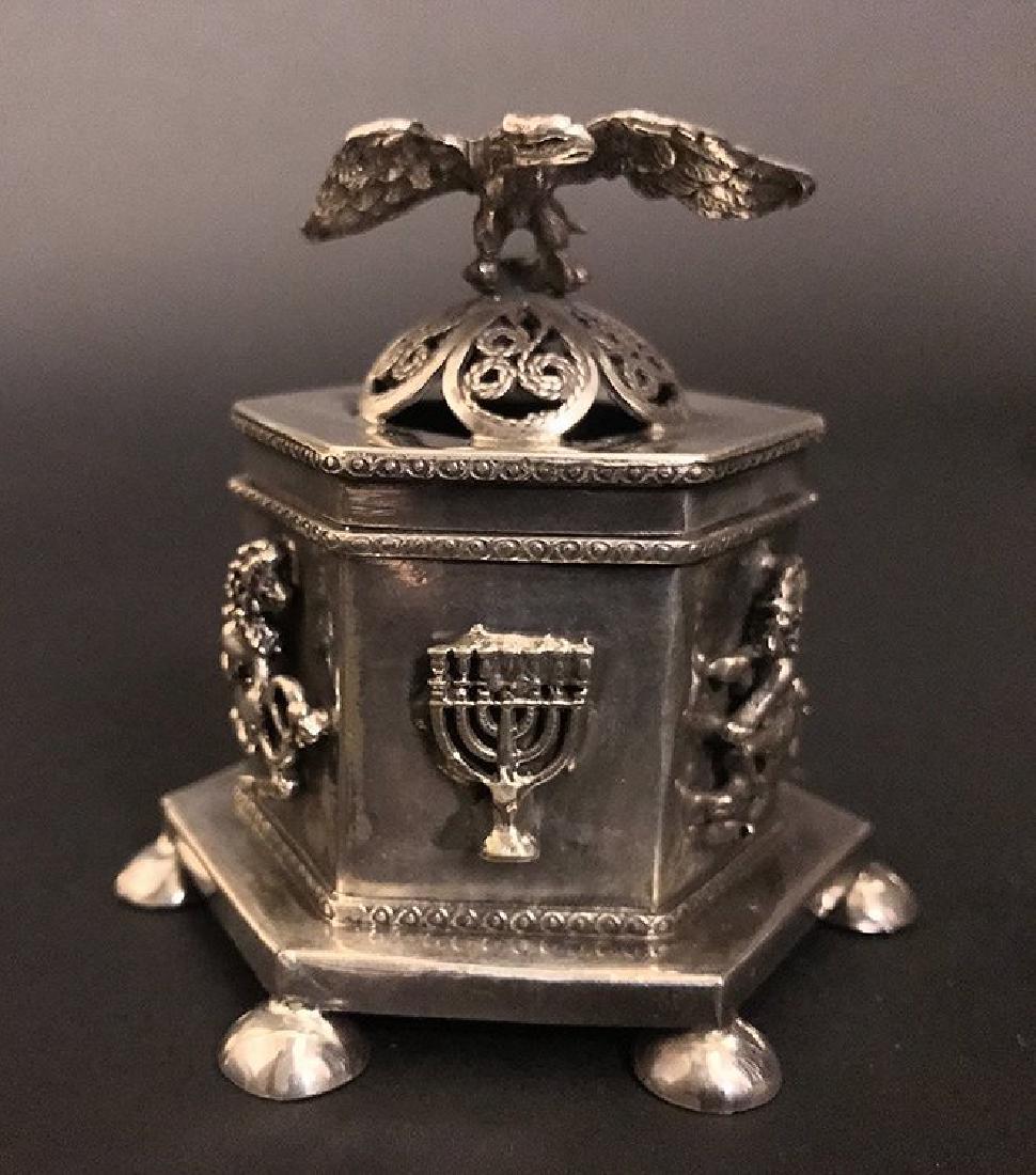 Russian silver 84 judauca pill box (1 of 5)