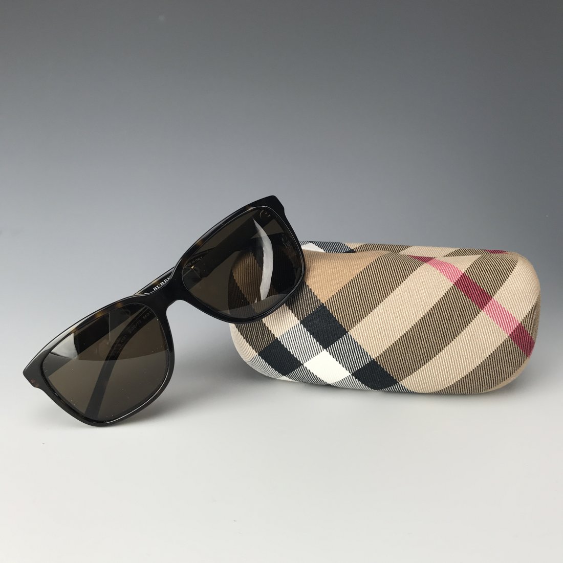 Authentic Burberry Black Square Sunglasses (1 of 5)