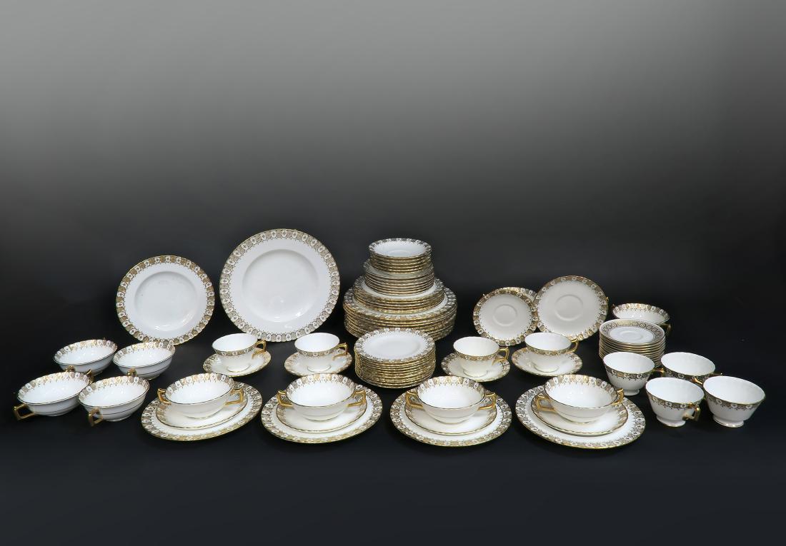 Royal Crown Dinner Plate Set 87 pieces (1 of 9)