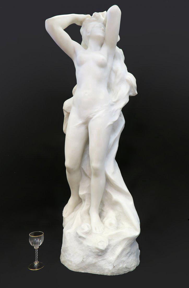 19th C. Marble Figure of A Maiden on A Base (1 of 7)