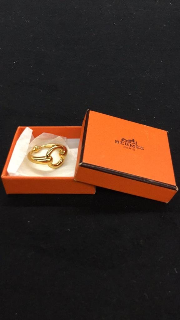 HERMES Paris Gold Scarf Ring Original Box (1 of 4)