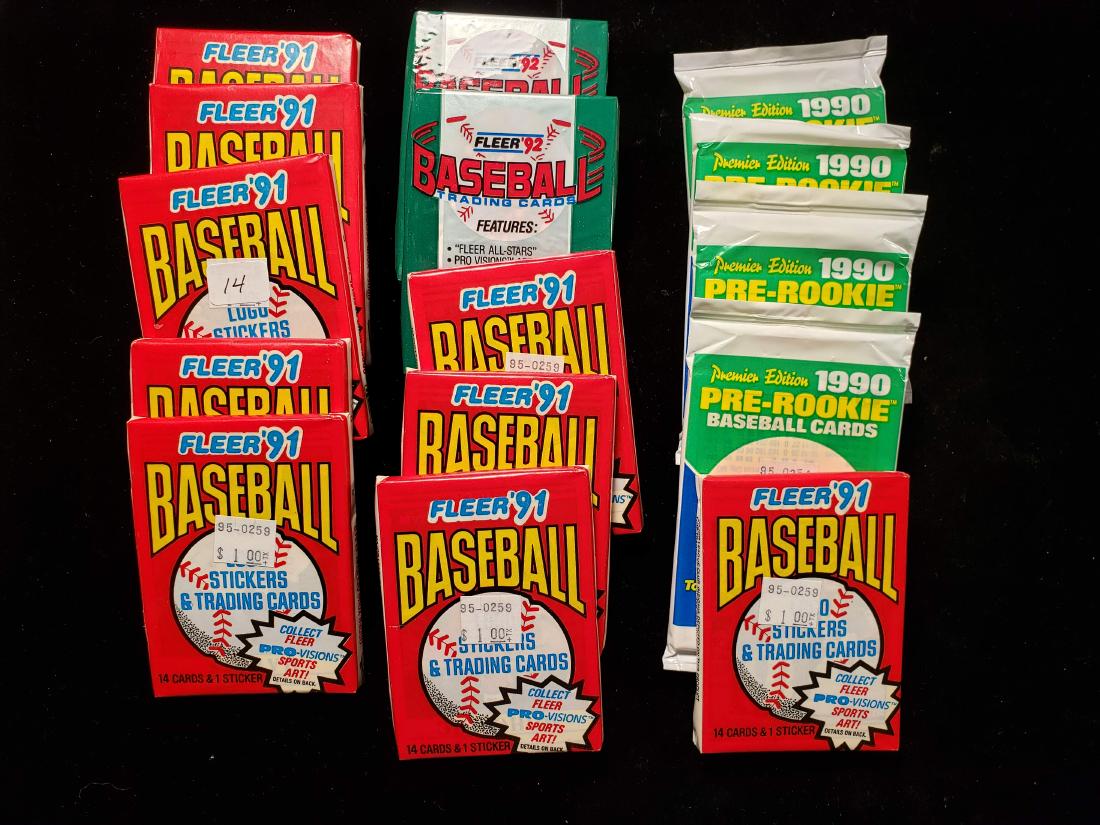 VINTAGE UNOPENED BASEBALL WAX PACK LOT (1 of 1)