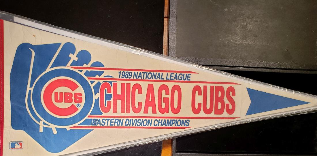 CHICAGO CUBS EASTERN DIVISION CHAMPS 1989 PENNANT (1 of 1)