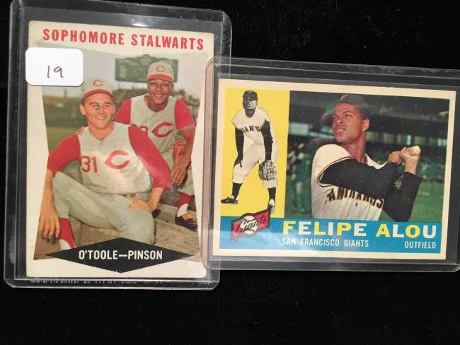 VINTAGE BASEBALL CARD LOT 1960 TOPPS FELIPE ALOU AND (1 of 1)