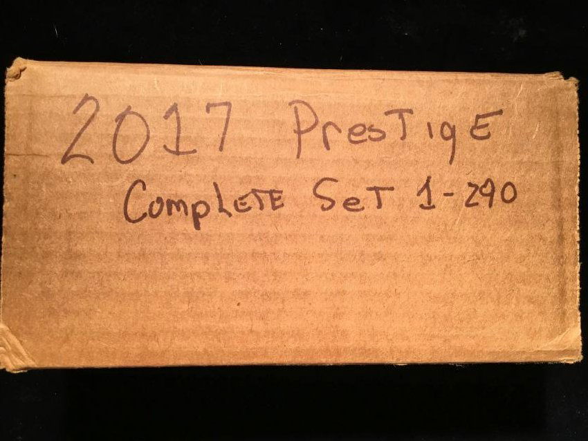 2017 PANINI PRESTIGE FOOTBALL COMPLET SET (1 of 1)