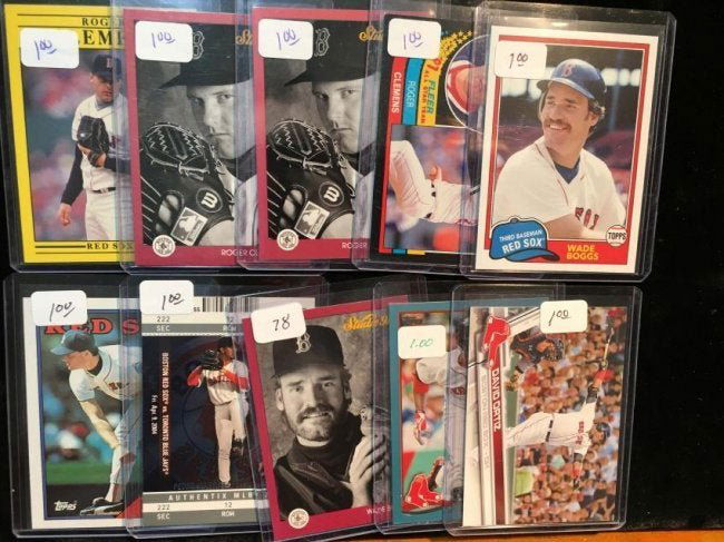 BASEBALL CARD COLLECTION STARS ROOKIES INSERTS HOFERS: LOT OF 10 BOSTON REDSOX BASEBALL CARDS BOGGS, PEDRO, CLEMENS, BIG PAPI