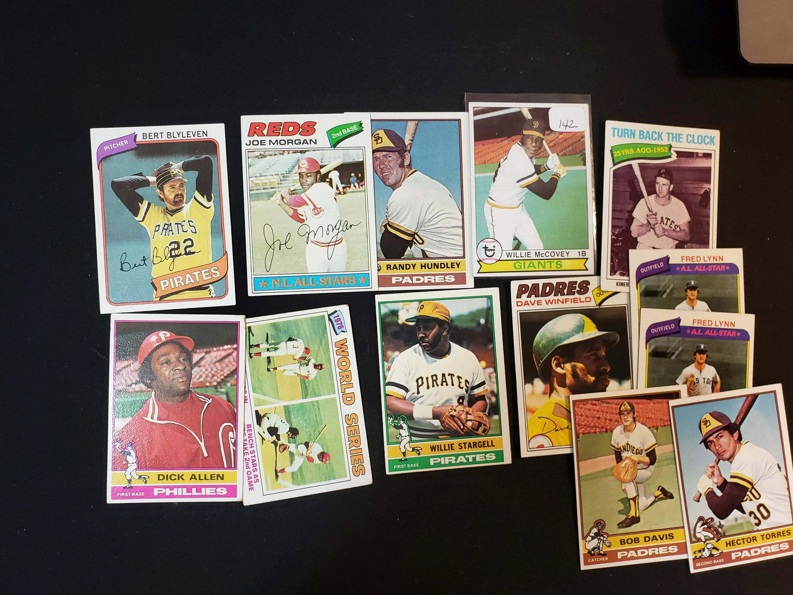 VINTAGE BASEBALL CARD STARS AND HALL OF FAMERS: SCHMIDT, 1975 CARLTON, GARVEY, PINELLA
