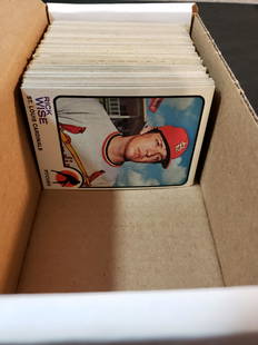 VINTAGE 1973 TOPPS BASEBALL CARD LOT NEAR MINT ++ WITH: BEAUTIFUL LOT OF 1973 TOPPS BASEBALL CARDS 250 COUNT BOX FULL HIGH GRADE LOT