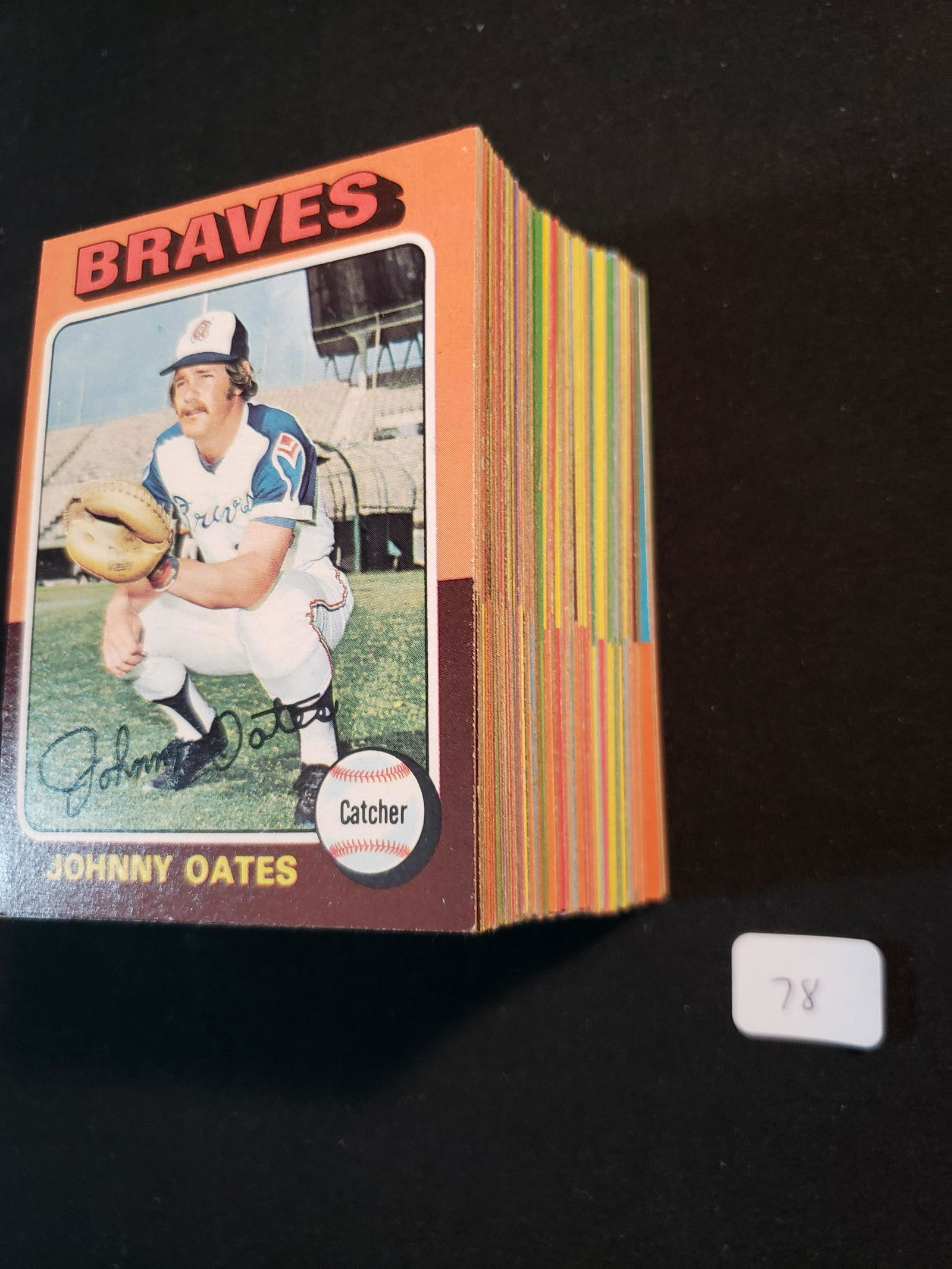 VINTAGE BASEBALL CARDS 1975 TOPPS LOT OF 100 CARDS: 1975 topps baseball lot of 100 ball cards in exceptional shape