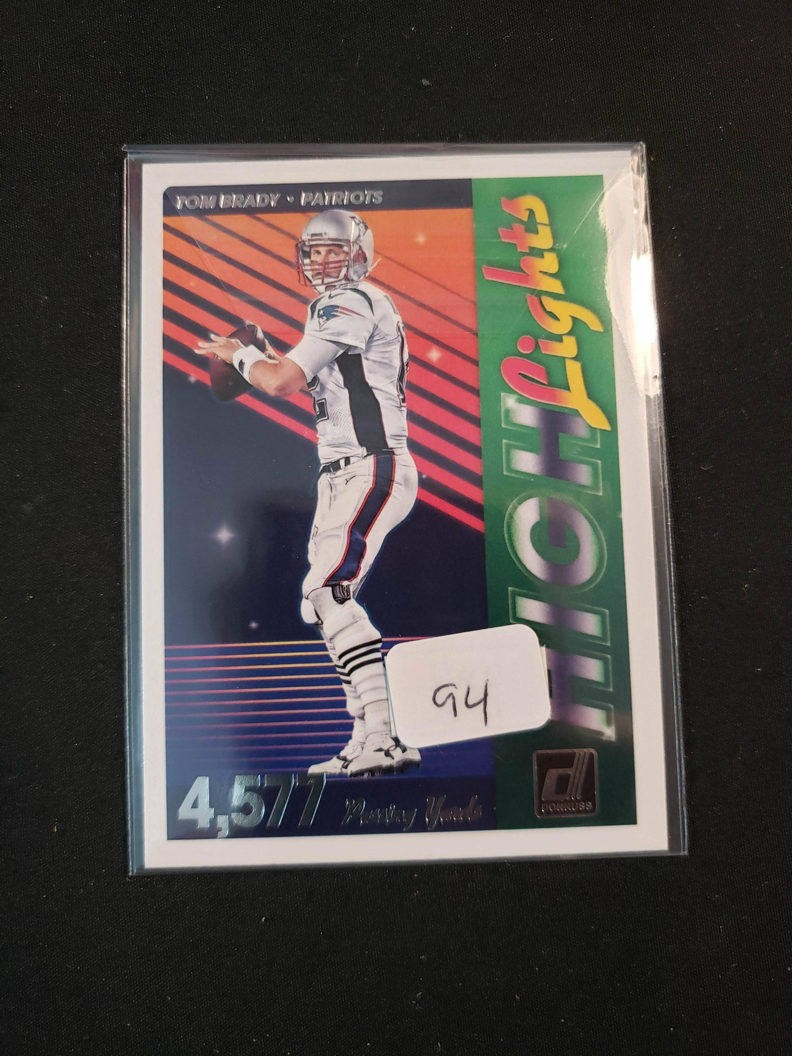 TOM BRADY NEW ENGLAND PATRIOTS INSEET CARD: TOM BRADY "HIGHLIGHTS" INSERT 2017 AT AGE 40 THROWS FOR 4577 YARDS PASSING