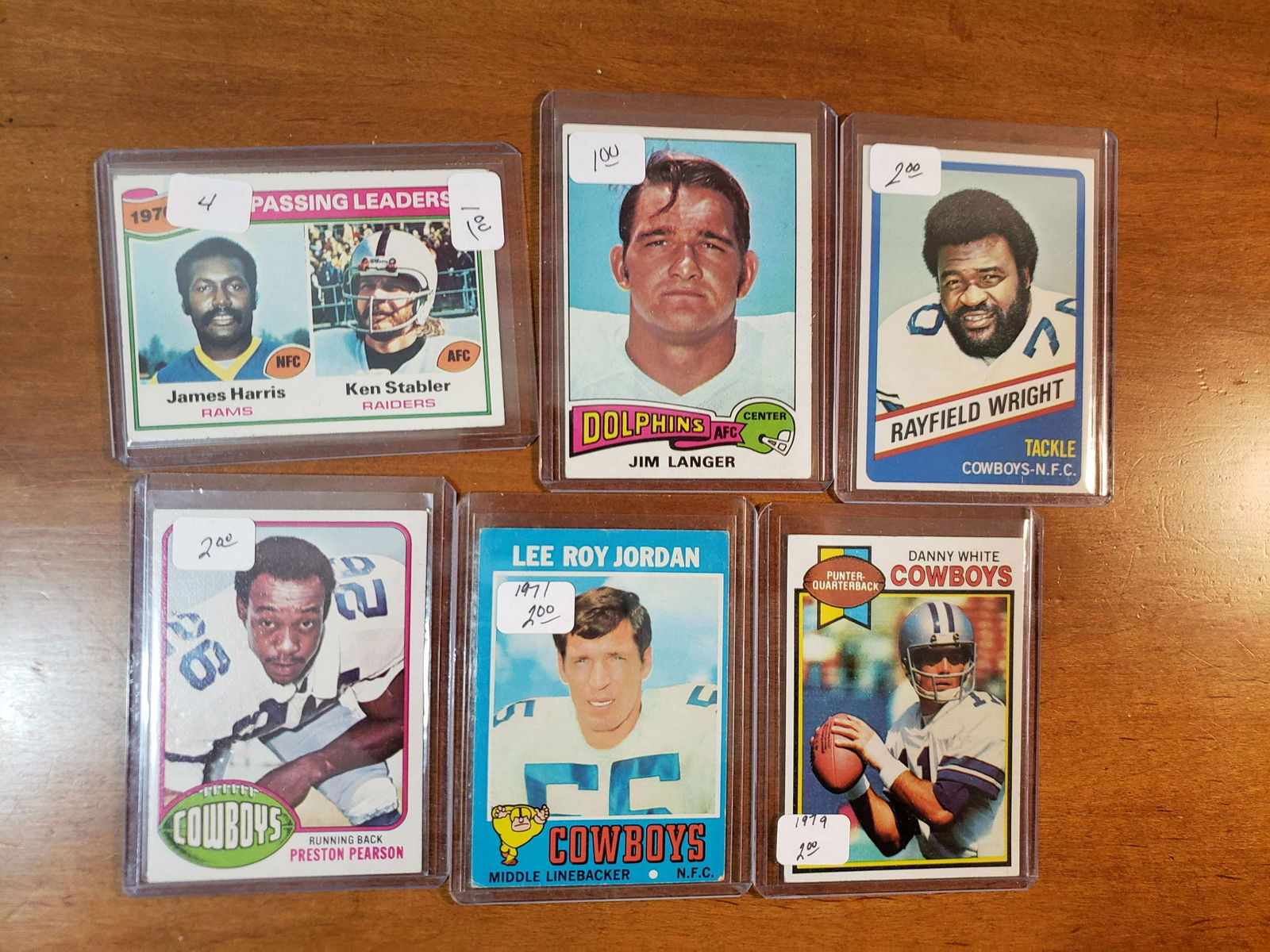 VINTAGE NFL FOOTBALL CARD HALL OF FAMER AND STAR CARD (1 of 1)
