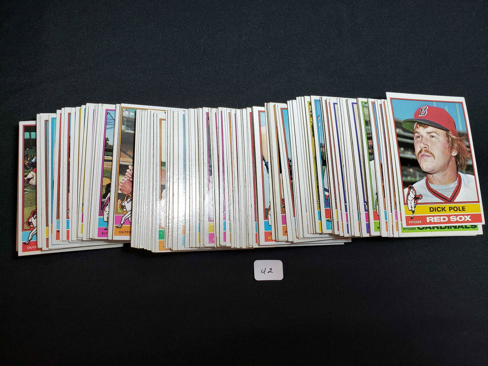 HIGHER GRADE VINTAGE 1976 TOPPS BASEBALL CARD LOT (1 of 1)