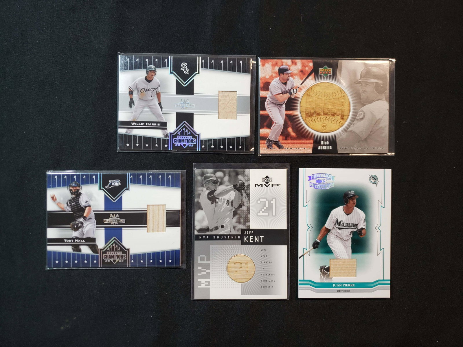 BASEBALL GAME USED BAT RELICS: BAT RELIC MEMORABILIA CARDS JEFF KENT, RICH AURILIA GAME USED RELICS